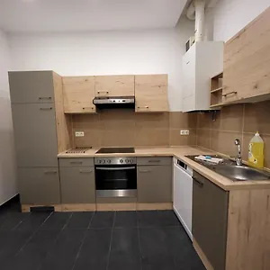 https://real-living-apartments-1220.vienna-besthotels.com